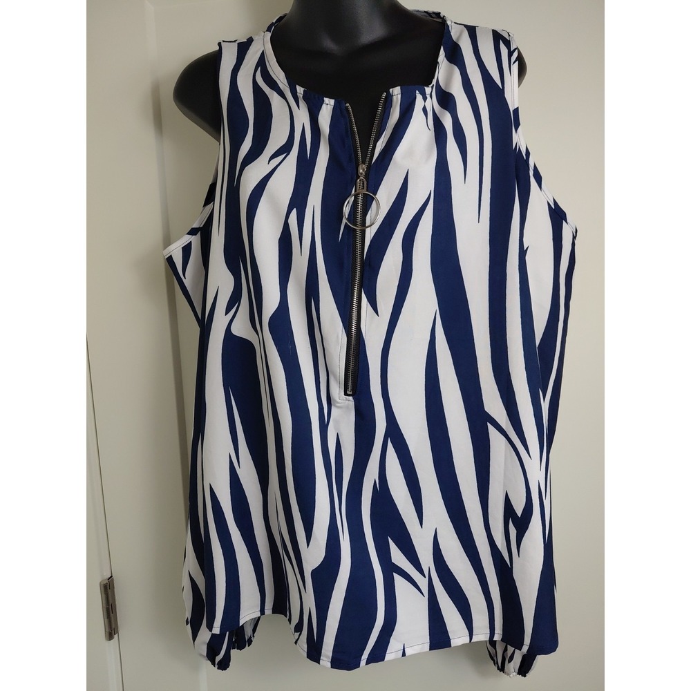 Unbranded blue & White women‎ Cold Shoulder top size XXL